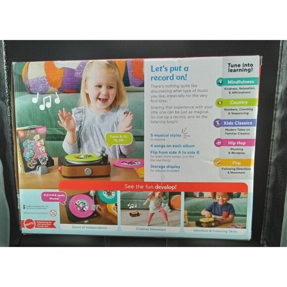 Fisher-Price Rockin Record Player Music Toy With Five Albums Kids 3+ Years - Picture 7 of 10